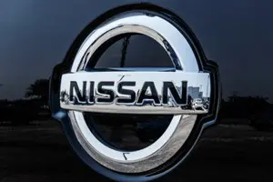 Nissan altima hood latch accident lawsuit lawyers