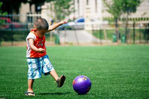 Artificial turf & fake synthetic grass, also known as backyard and outdoor plastic putting green rugs, may cause cancer