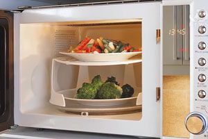 Microwaving foods does not kill all bacteria