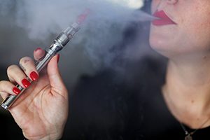 E-cigarettes continue to raise concern with federal regulators