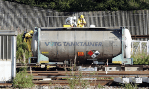 CSX Train Transporting Hazardous Chemicals Derails