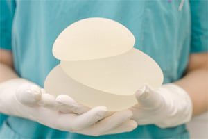 FDA to Examine New Claims of Breast Implant Dangers