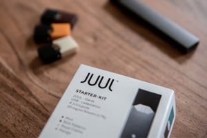 Juul Labs Cancels Advertising Campaign as CEO Steps Down