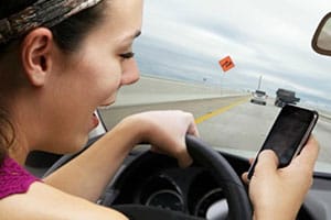 Teen_Texting_Driving