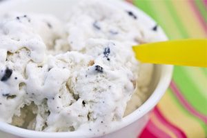 Listeria Contamination Prompts Blue Bell to Recall Ice Cream