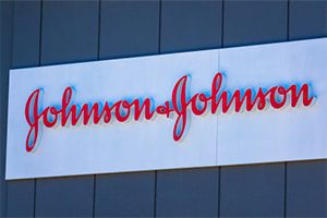 Johnson & johnson feels pressure to stop global talcum powder sales