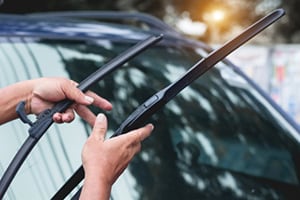 Chevrolet equinox and gmc terrain suv windshield wiper recall