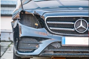 Mercedes-benz glc 350e power loss accident lawsuits