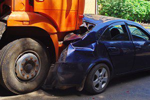 Why injury victims need a new york trucking accident attorney